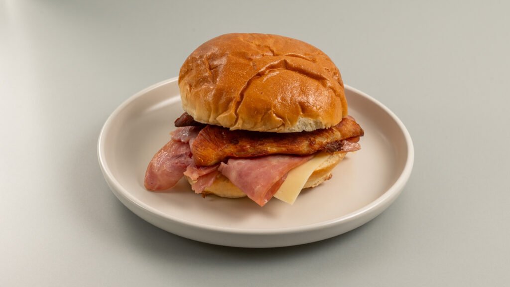 bagel φιλετο κοτόπουλο μπέικον